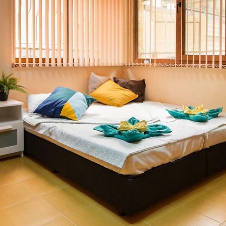 The Rocky House - Central & Private 2Bdr By Flat Mаnager Plovdiv Bagian luar foto