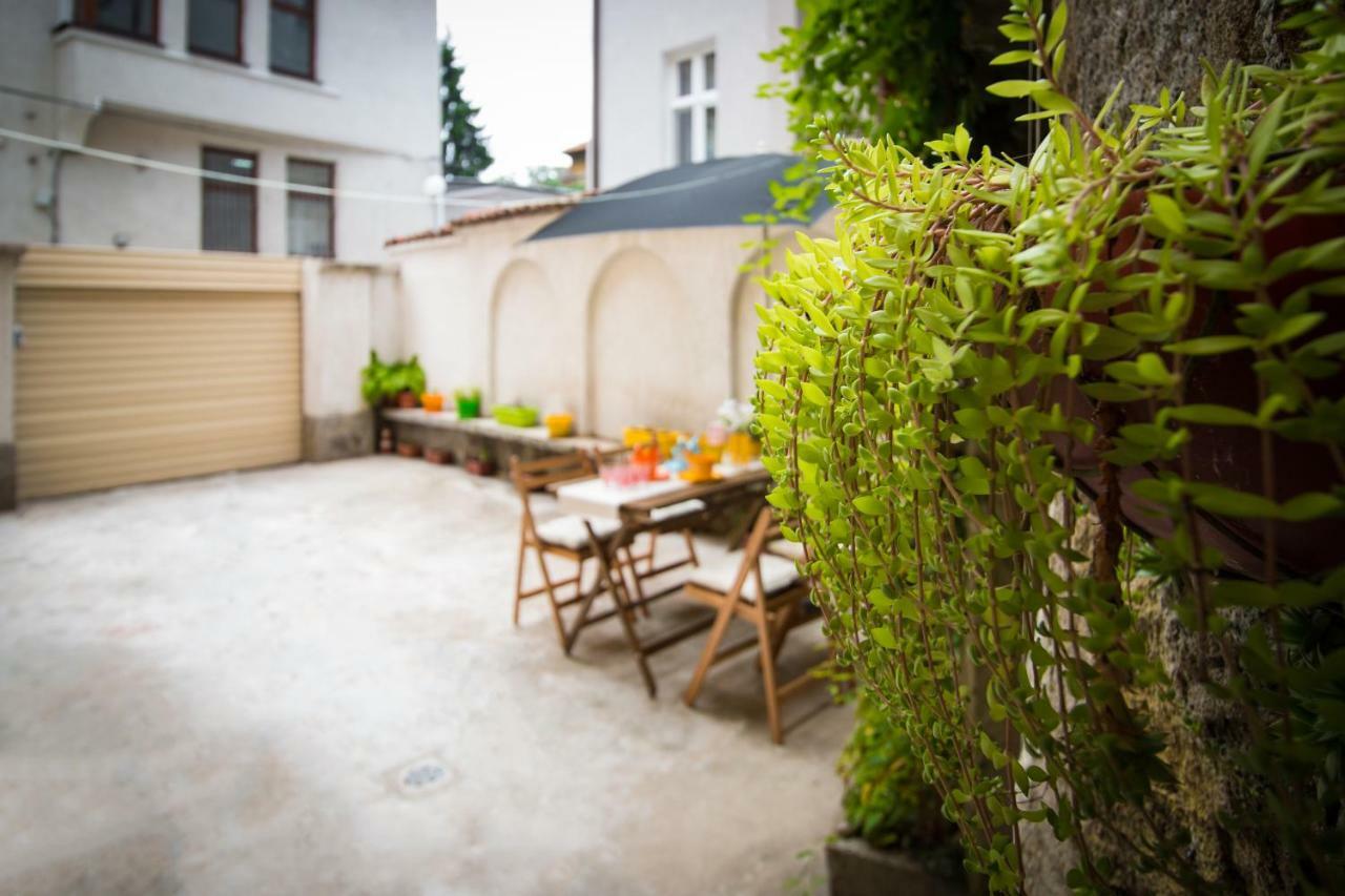 The Rocky House - Central & Private 2Bdr By Flat Mаnager Plovdiv Bagian luar foto